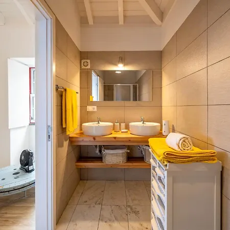 Liiiving In Acores - Casa De * Foros