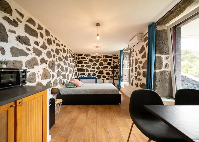 Liiiving In Acores - Casa De *